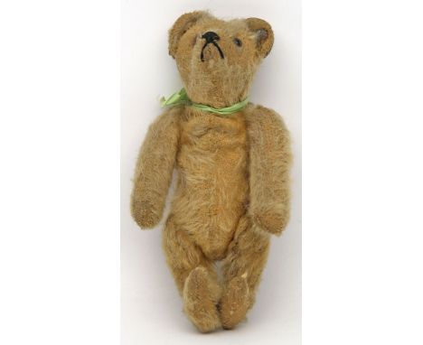 Früher Teddy-Bär, Steiff. Goldblonder Mohair (abgeliebt). Drehkopf mit spitzer Schnauze und gestickter Nase, braune Glasaugen