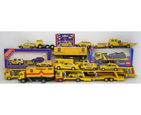21 Modellautos und 5 Anhänger, "ADAC", Siku, Gama, Welly, verschiedene Maßstäbe. Verschiedene Hersteller und Ausführungen. Me