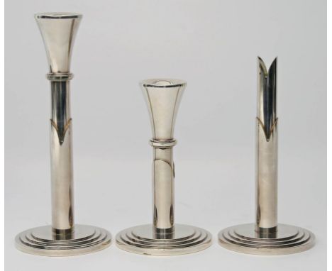 3 Leuchter im Art-Deco Stil, WMF, je einflammig. Metall, versilbert. Boden gem. WMF Hotel, 20./21. Jh. H. 14,5 bis 20,5 cm. 