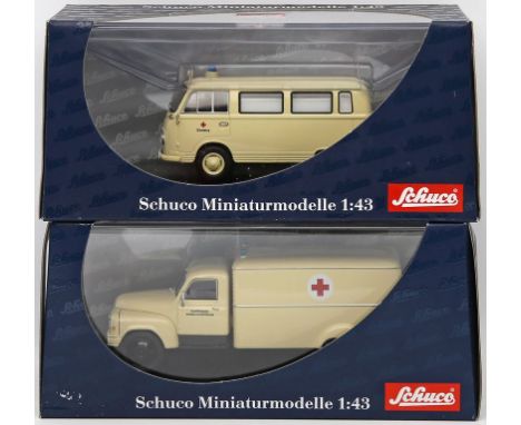 2 Modellautos "Krankenfahrzeuge", Schuco, 1:43. Ford Taunus Transit FK 1000 sowie Hanomag L28 Kasten-LKW. Je in Kunststoffbox