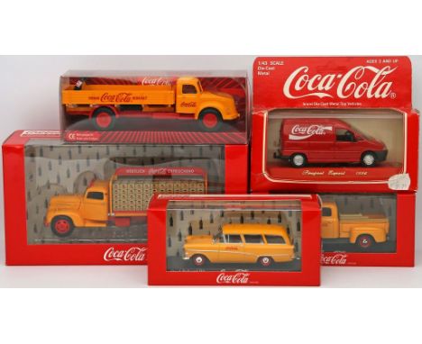 5 Modellautos "Coca-Cola", Minichamps, Wiking, Solido, 1:43 und 1:50. Verschiedene Hersteller und Ausführungen. Je in Origina