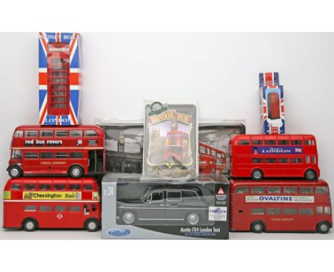 5 Modellautos "Londoner Busse und Taxi". Verschiedene Maßstäbe. Verschiedene Hersteller und Ausführungen. Darunter 1x Welly 1