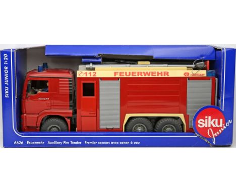Modellauto MAN "Feuerwehr", Siku Junior, 1:20. In Originalverpackung (besch.). Unbespielt. 