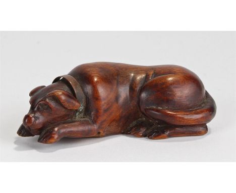 Charming George III mahogany dog snuff box, the reclining dog with a copper collar, the base revealing the hinged door snuff 