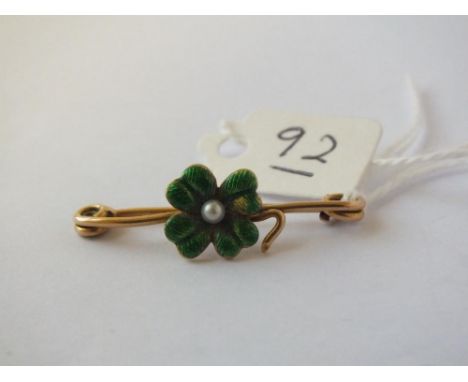 Gold, enamel &amp; pearl Shamrock brooch     