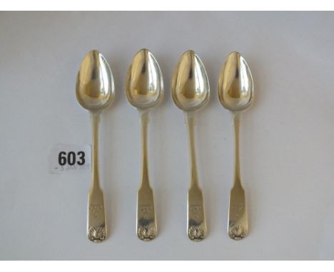 Set of four Georgian Scottish crested fiddle shell pattern tea spoons, by WPC 78g.      