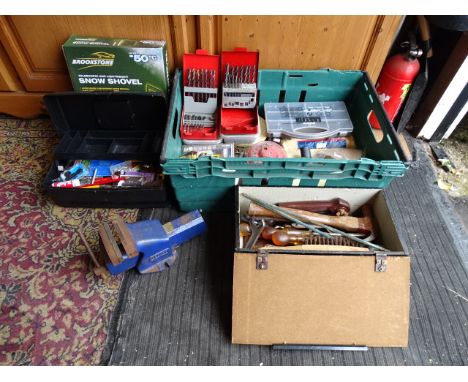 Record No 100 bench vice, mixed tools and fixings etc&nbsp;