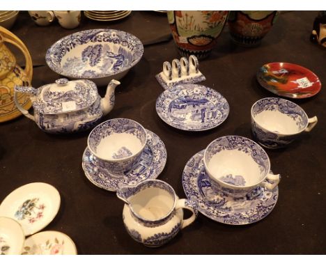 Eight pieces of Copeland Spode in the Italian Garden pattern