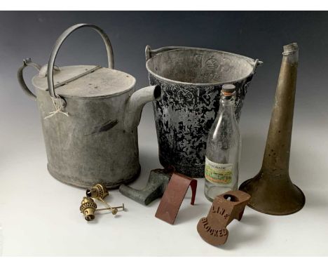 Railwayana - Great Western Railway etc. Metalware - A galvanised GWR watering can impressed 'GWR', height 10", a 'Train Shunt