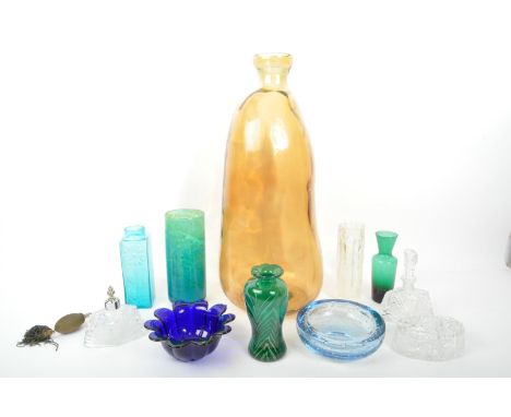 A collection of vintage 20th century studio art glass items. The lot to include a Whitefriars style bark vase,&nbsp; Dartingt