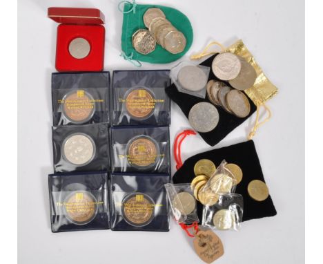 A collection of vintage 20th century commemorative UK currency coins. To include five x 1993 Five Pounds F1 World Champion 19