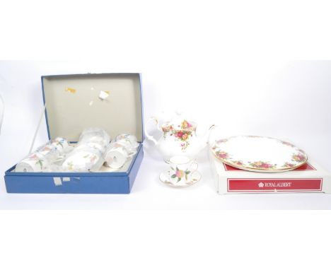 Royal Worcester - Vintage 20th Century circa 1970's fine bone china - an unused set of Royal Worcester cups and saucers decor