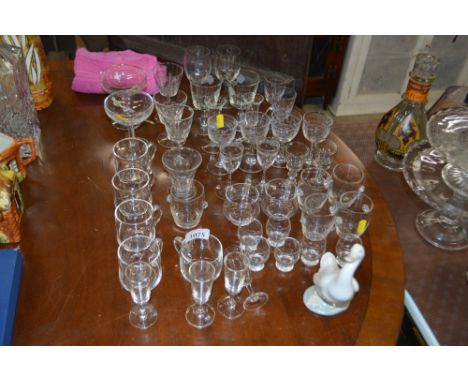 A quantity of glassware to include custard cups, Babycham glasses etc.