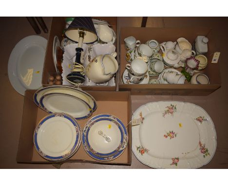 Three boxes of miscellaneous tea and dinner ware, to include: Royal Worcester 'Evesham' Arzberg; a Fortnum & Mason vase decor