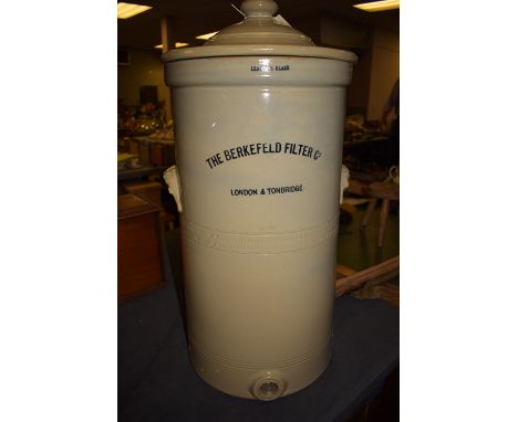 Leadless glazed ceramic water filter by The Berkefeld Filter Company, London & Tombridge (cracked).