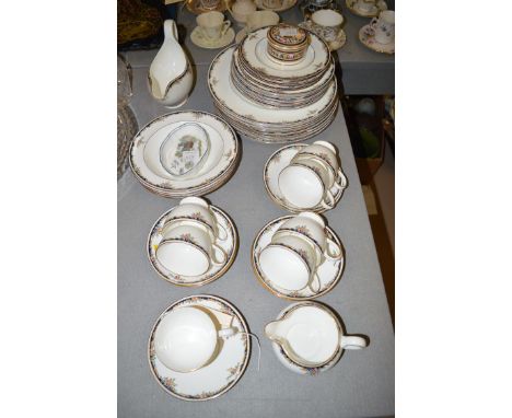 A Wedgwood 'Osborne' pattern (R4699) part dinner and tea service, six plus place settings.