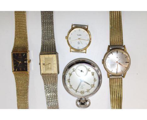 An assorted of vintage timepieces etc (Sold as seen) 