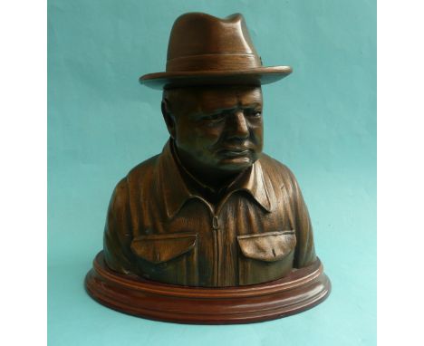 (Political Commemorative commemorate) Winston Churchill: a cold cast bronze portrait bust on wood plinth, the reverse numbere