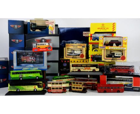 Collection of mostly boxed model vehicles by Exclusive First Editions, Lledo, Classic Coaches Collection by Atlas and other m