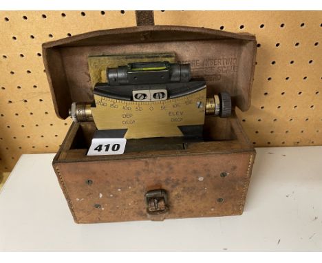 MILLITARY WWII F.TOUGH 1043 CLINOMETER SIGHT MK II IN LEATHER CASE FOR MACHINE GUN