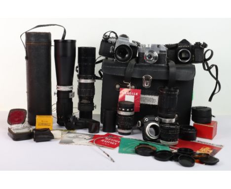 A selection of vintage cameras, lens’ and camera equipment, including Edixa Flex with Isco-Gottingen Iscolour 1:2.8/50 lens, 