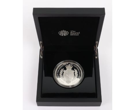 Royal Mint 2017 The Sapphire Jubilee of Her Majesty The Queen, Five Ounce Silver Coin, in box