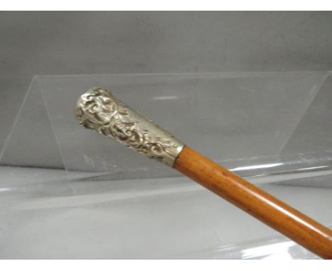 An officers swagger stick, Epsom Phoenix crest, late 19th early 20th century