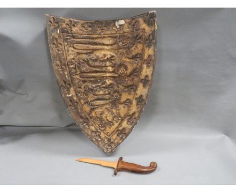 Two vintage theatre props