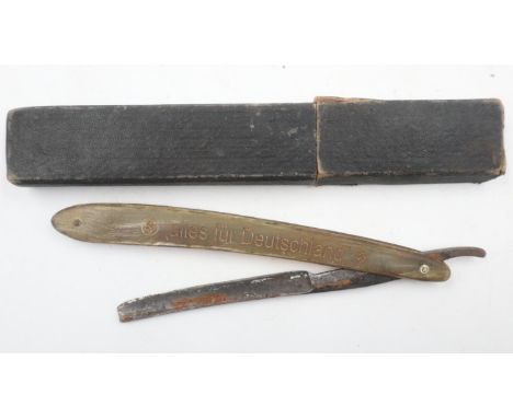 WWII German Patriotic horn handled cut throat razor. UK P&amp;P Group 1 (£16+VAT for the first lot and £2+VAT for subsequent 