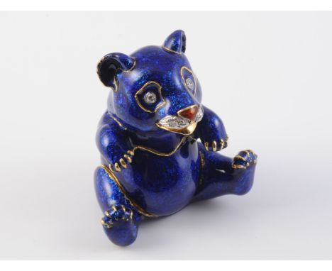 AN 18 CARAT GOLD, ENAMEL AND DIAMOND BLUE PANDA BOX BY PIERINO FRASCAROLO, hinged at the waist, signed to the interior. 61 gr