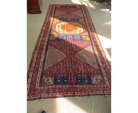 A beige ground fine handmade Perian Heriz carpet - 3.45 cm x 1.46 cm 