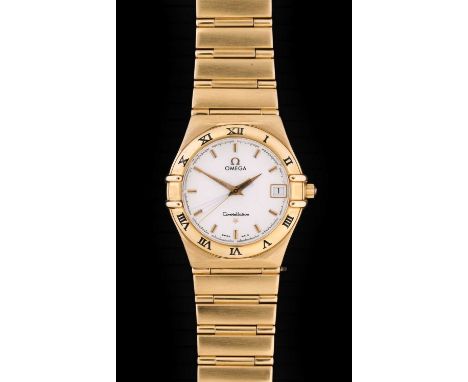 Omega: An 18 Carat Gold Calendar Centre Seconds Wristwatch, signed Omega, model: Constellation, ref: 1112.30.00, circa 1998, 