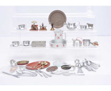 Two Erzgebirge market stalls, one with parasol —2 ¼in. (5.5cm.) high; a 19th century Prince and Princess of Wales tinplate ch