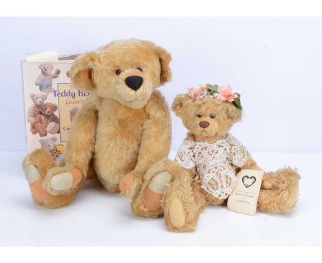 A Ted Menten  Vara artist teddy bear,  made for Bears N' Bunnies, with long golden mohair and card certificate —17in. 943cm.)