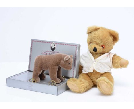 A Steiff Limited edition Margarete Steiff Museum Collection bear on wheels 1905 replica, 9369 of 12000, in original box base 