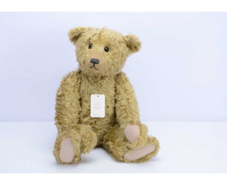 An Atlantic Bears Arthur teddy bear, 10 of 30, by Alan and Wendy Mullaney, with light honey mohair, black glass eyes, swivel 