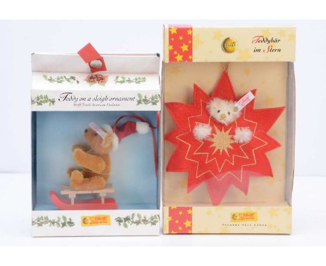 A Steiff limited edition Teddy on a sleigh ornament,  made exclusively for the American market, 1629 of 2003, in original win
