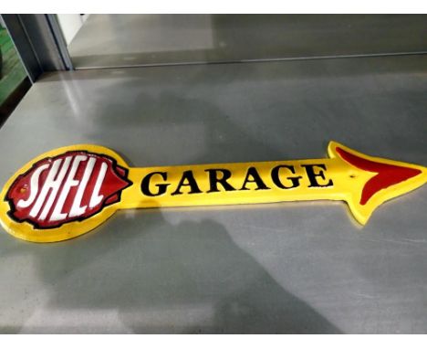 Cast iron Shell garage arrow sign, L: 40 cm. Not available for in-house P&amp;P