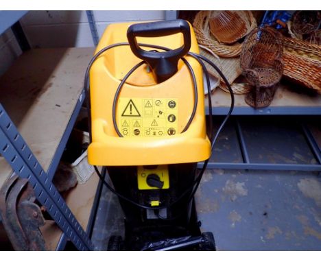 JCB garden shredder. All electrical items in this lot have been PAT tested for safety and have passed. This does not confirm 