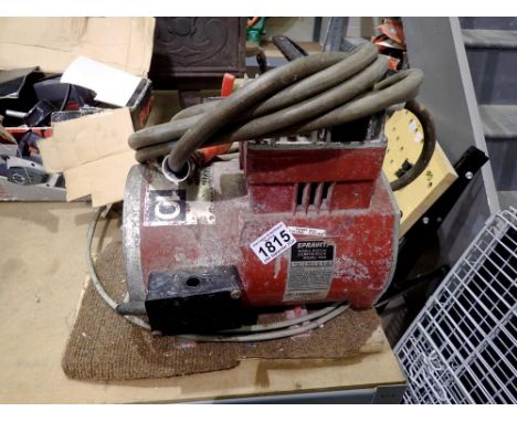 Sprayit WOB L piston compressor. All electrical items in this lot have been PAT tested for safety and have passed. This does 