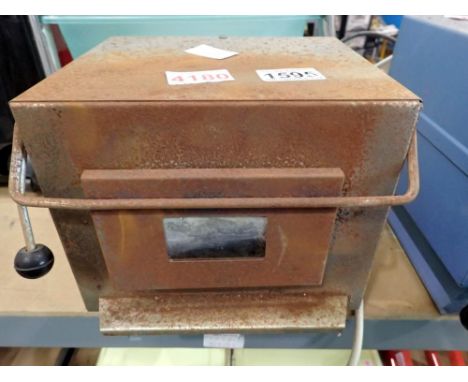 Small electrical kiln. All electrical items in this lot have been PAT tested for safety and have passed. This does not confir