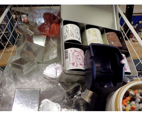 Craft materials, including ink roller set and jewellery boxes. Not available for in-house P&amp;P