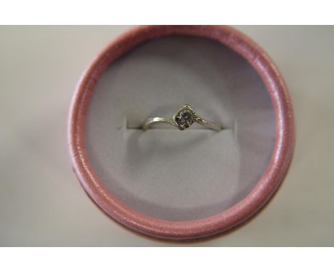 A 9ct gold &amp; diamond solitaire ring size L 1/2 