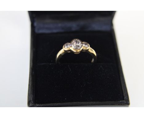 A 9ct gold trilogy ring size O 