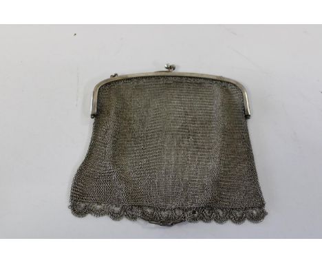 A vintage EPNS Ladies evening purse/bag 18cm x 18cm 