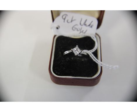 A 9ct White gold &amp; princess cut CZ ring size L 