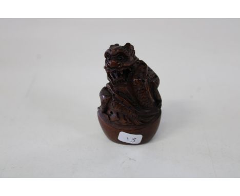 A Chinese box wood netsuke 