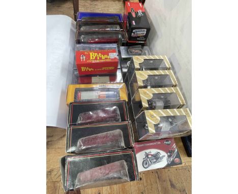 Corgi &amp; E.F.E. model buses, 8 IXO model motorbikes, Oxford Fire Engine, etc.