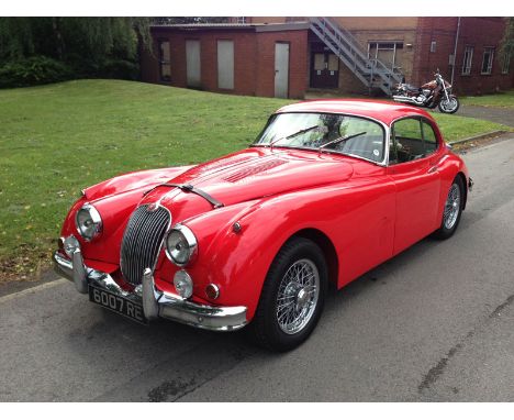 For many the ultimate XK150 variant, the 3.8 litre S model became available in late 1959. Topped by a straight-port cylinder 