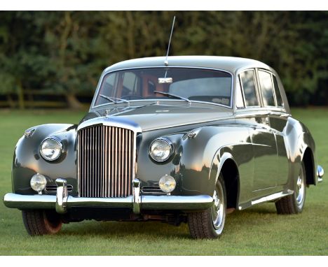 The Bentley S1 was basically a Rolls-Royce Silver Cloud behind the distinctive 'Flying B' radiator grille, and was the last o